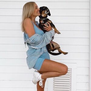 Meet your Posher, Caitlin